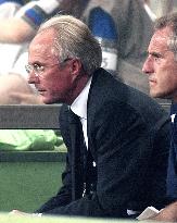 (8)England, Sweden draw 1-1